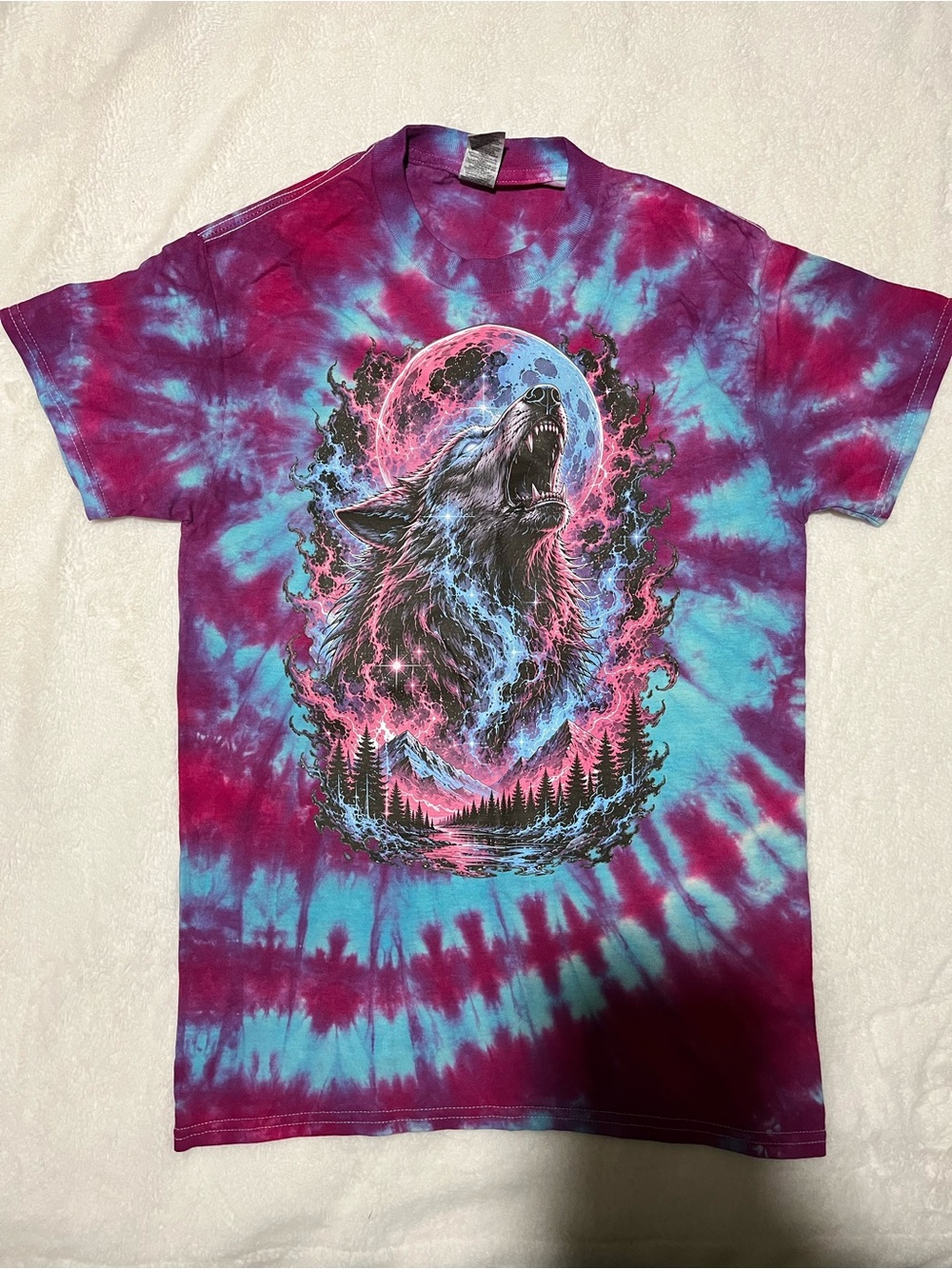 Brand New Custom Made Tie-Dye Wolf Graphic Tee - Purple & Blue